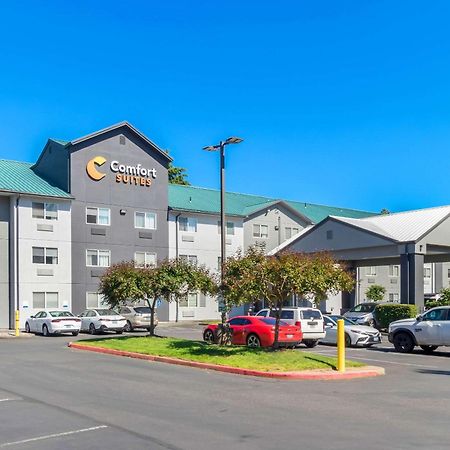 Comfort Suites Portland Airport Exterior foto
