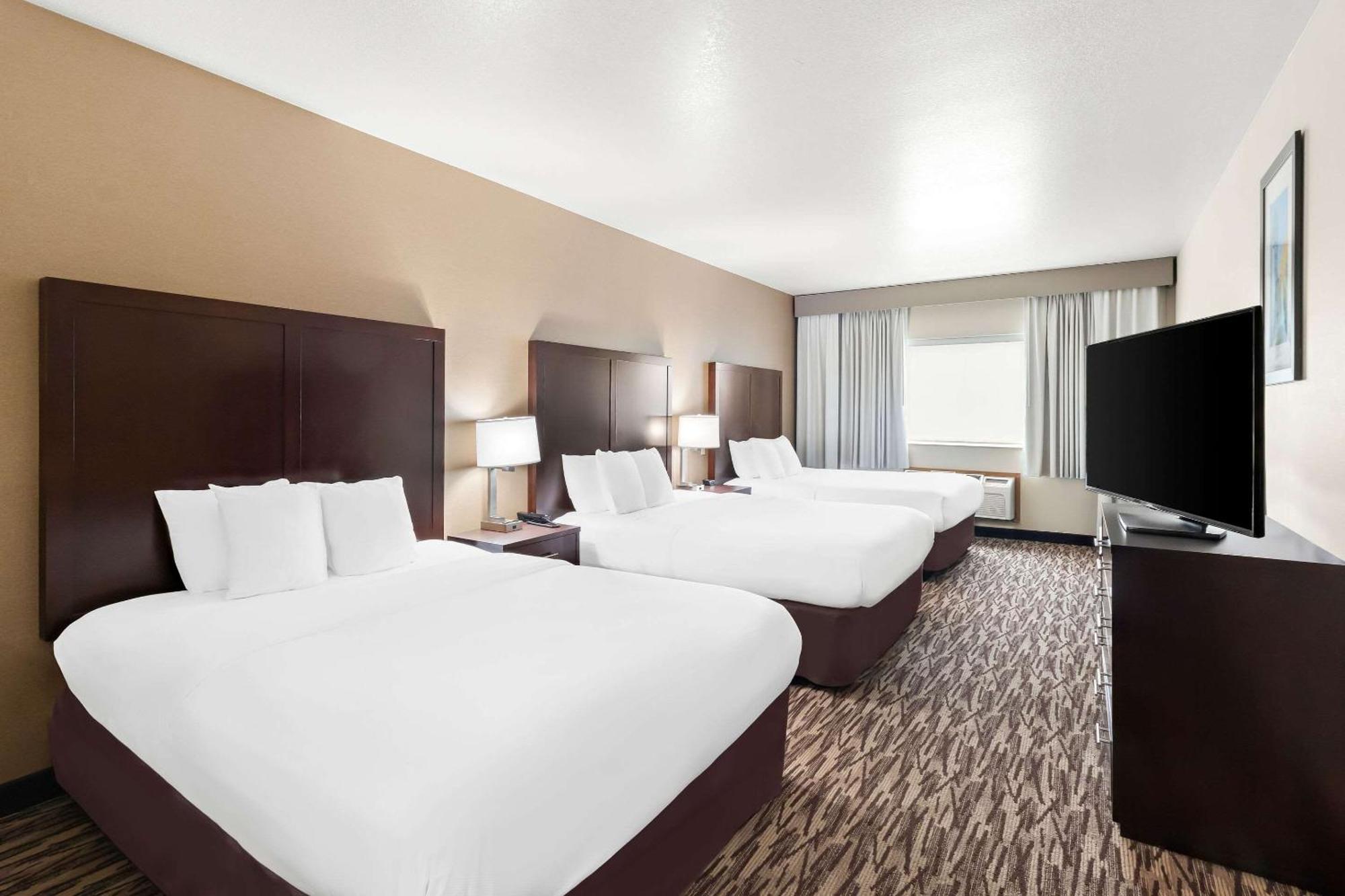 Comfort Suites Portland Airport Exterior foto