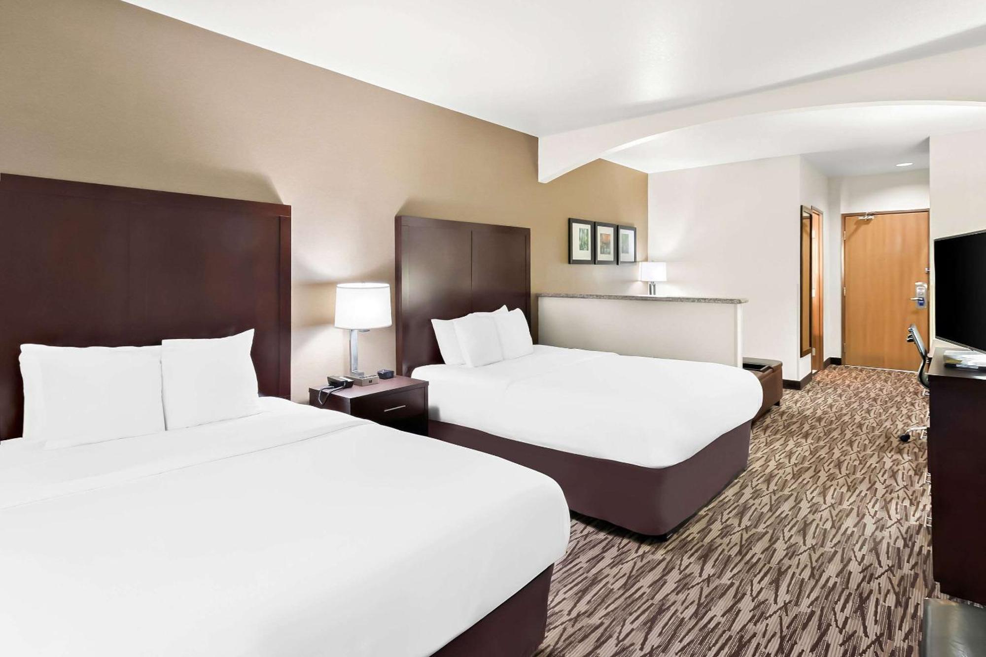Comfort Suites Portland Airport Exterior foto