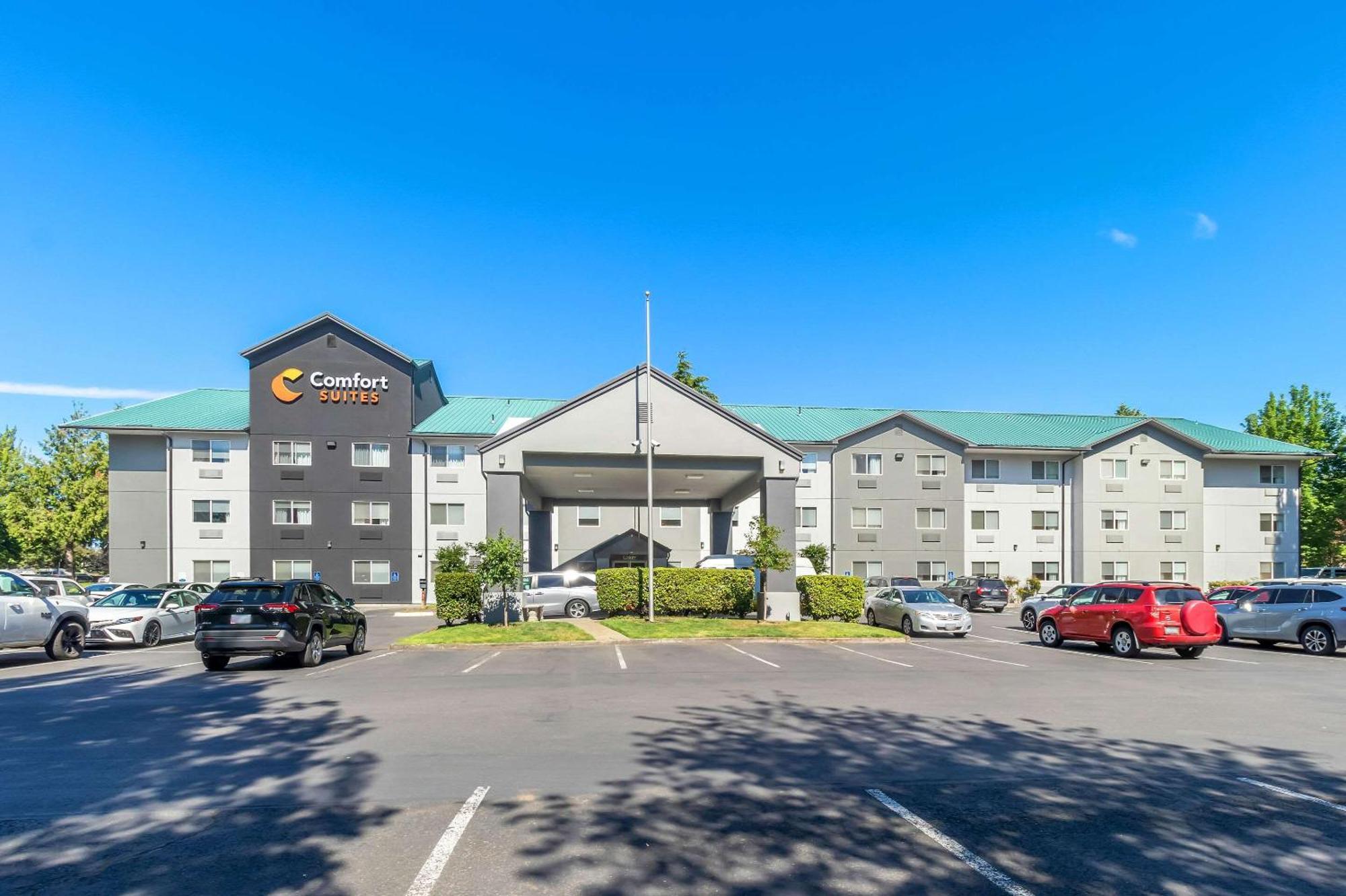 Comfort Suites Portland Airport Exterior foto