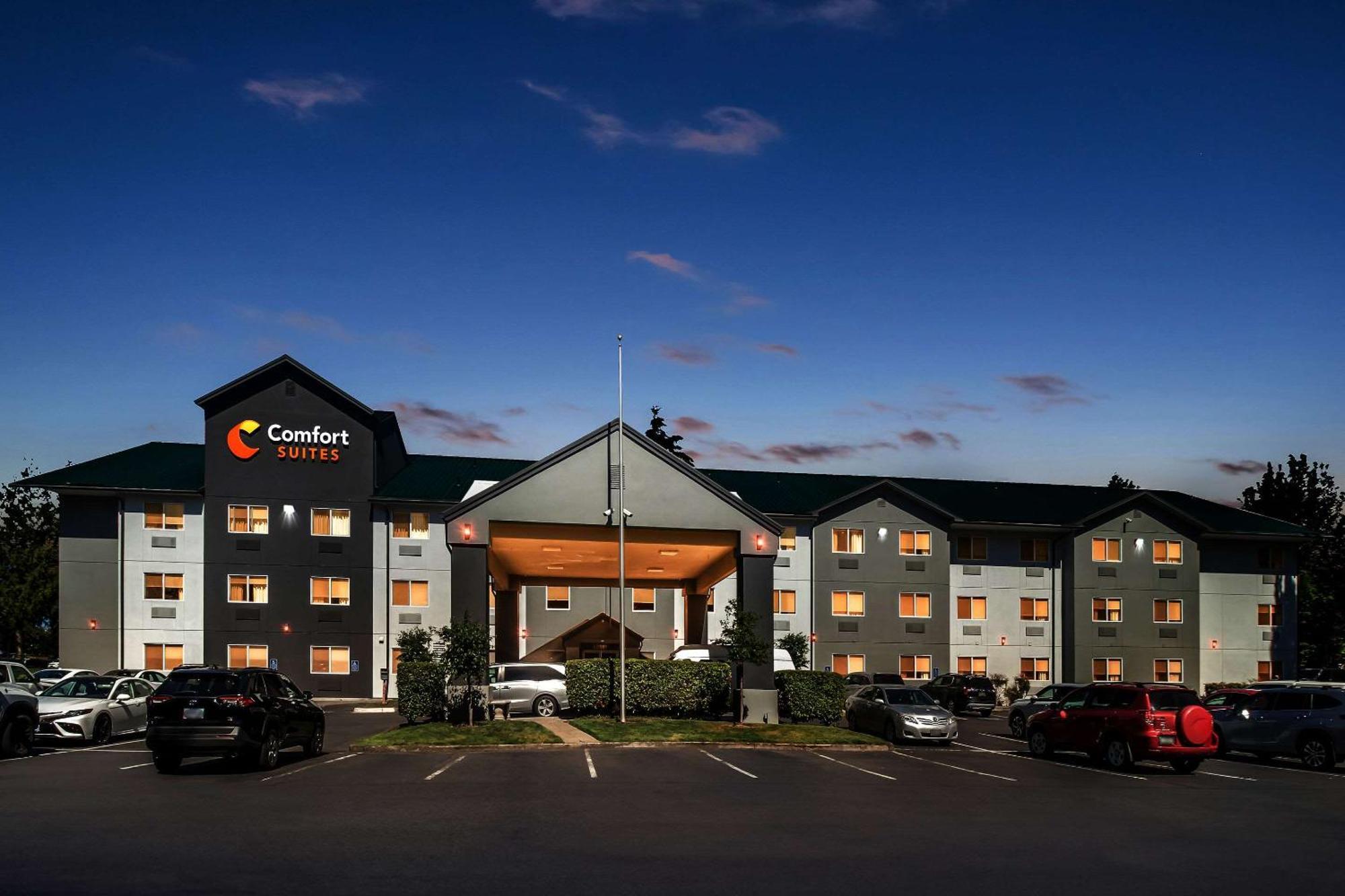Comfort Suites Portland Airport Exterior foto